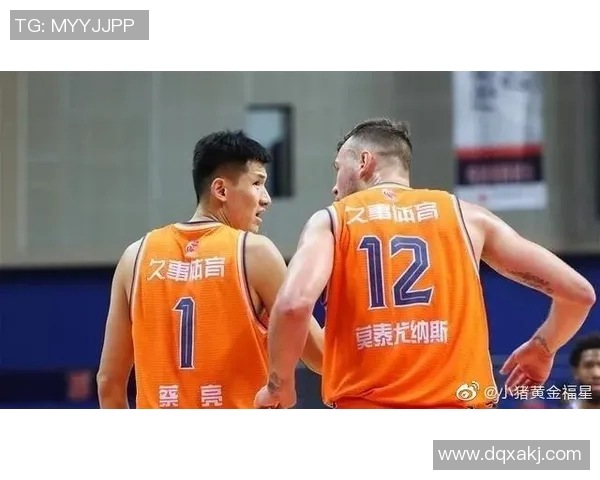 上海篮球队的灵活性揭秘：如何在赛场上展现无与伦比的战术应变能力