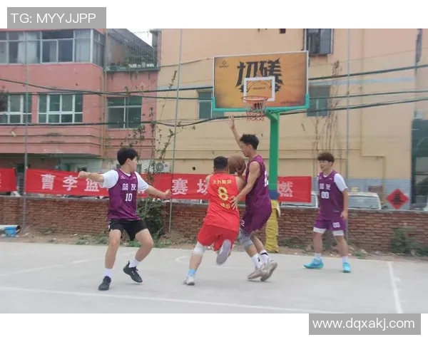 西安篮球队的团队协作揭秘:如何在赛场上实现完美配合与默契合作 西安篮球队的团队协作揭秘:如何在赛场上实现完美配合与默契合作