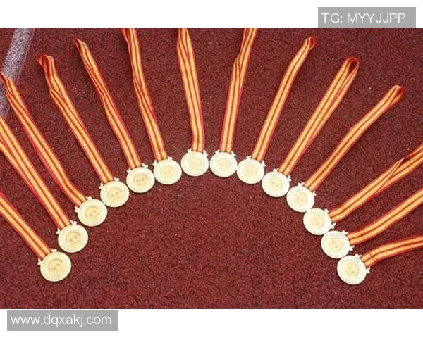 贺姓足球明星的辉煌历程与成就解析 贺姓足球明星的辉煌历程与成就解析